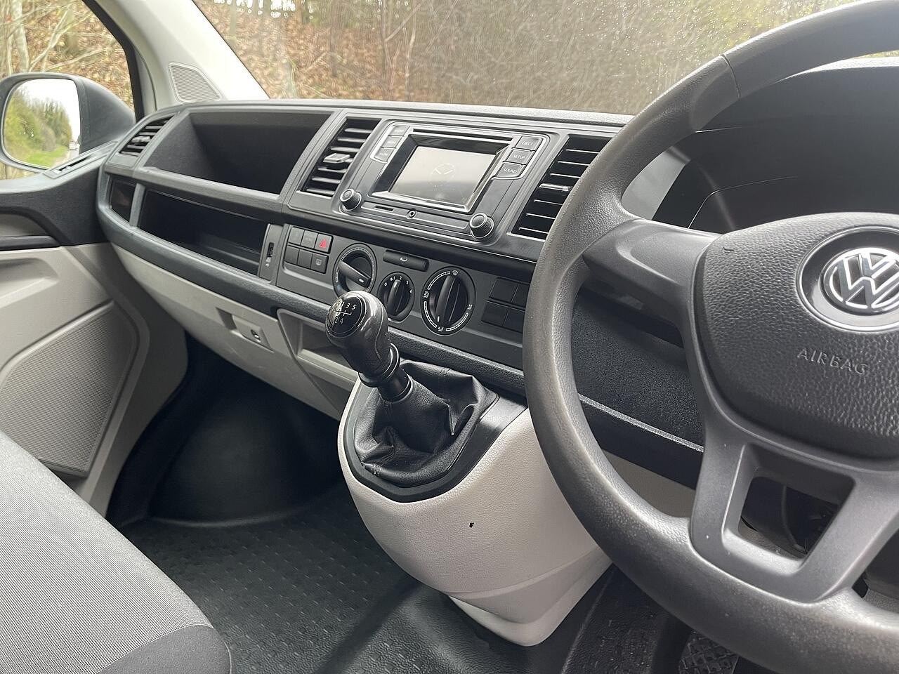 Used Volkswagen Transporter 2018 for sale - 76667389: Photo 18