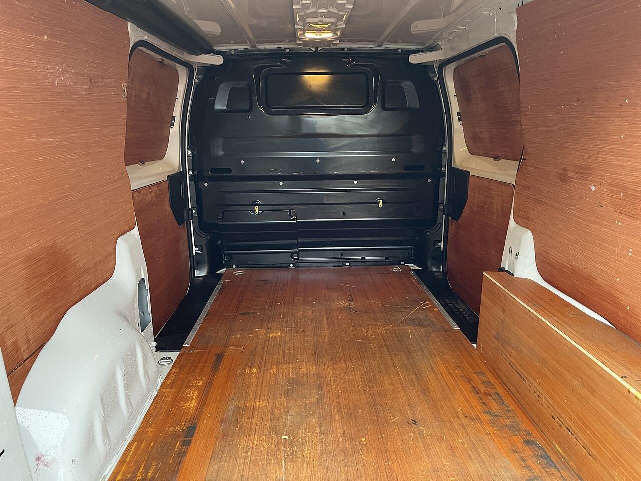 Used Peugeot Expert 2022 for sale - 76472170: Photo 31