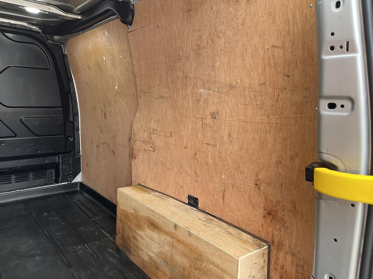 Used Ford Transit Custom 2020 for sale - 75741732: Photo 27