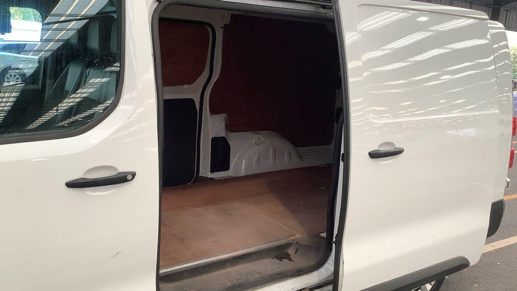 Used Vauxhall Vivaro 2020 for sale - 76458139: Photo 5