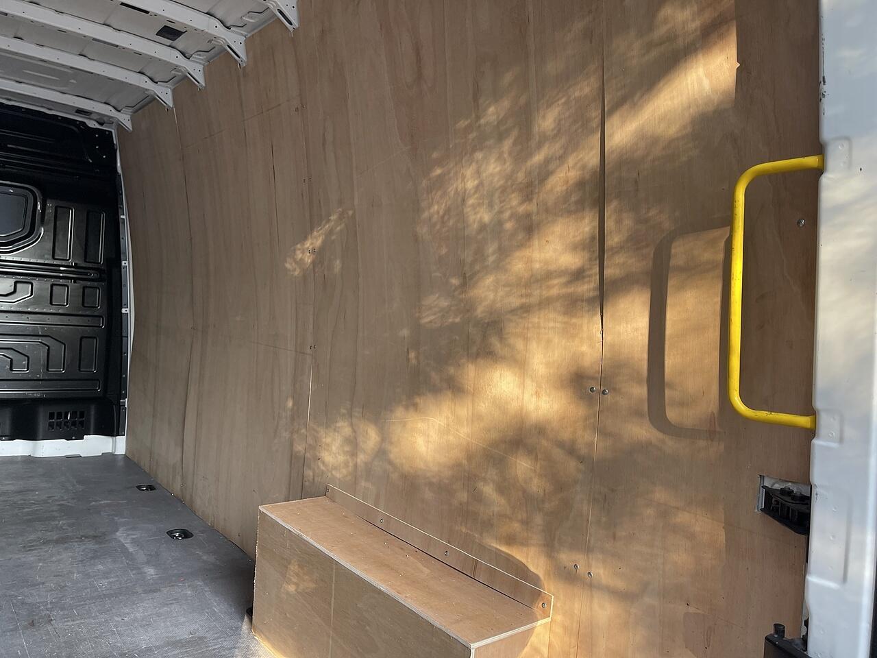 Used Volkswagen Crafter 2021 for sale - 76633146: Photo 29