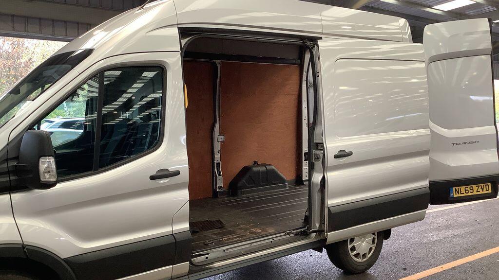 Used Ford Transit 2020 for sale - 76550761: Photo 11