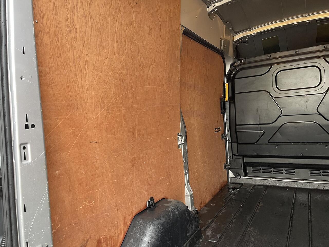 Used Ford Transit 2020 for sale - 76550761: Photo 37