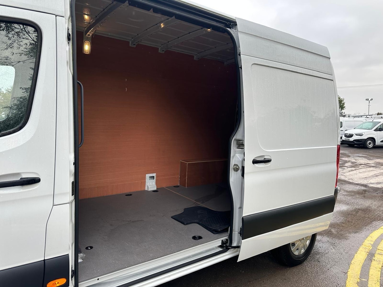 Used Mercedes-Benz Sprinter 2021 for sale - 75949618: Photo 52