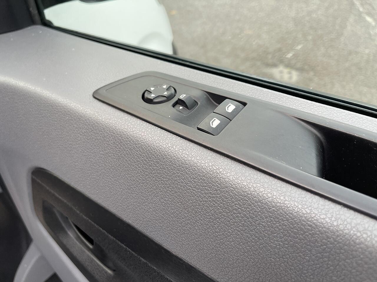 Used Peugeot e-Expert for sale - 77824388: Photo 33