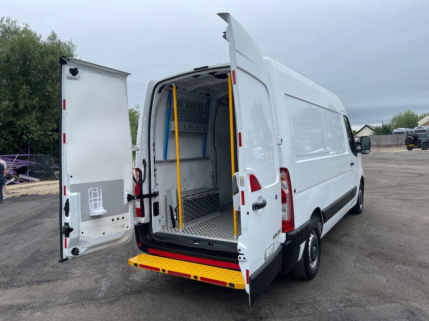 Vehicle 21