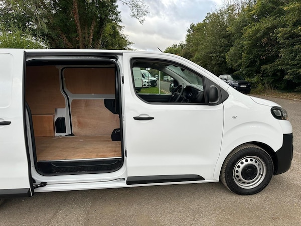 Used Vauxhall Vivaro Electric 2023 for sale - 76020463: Photo 43