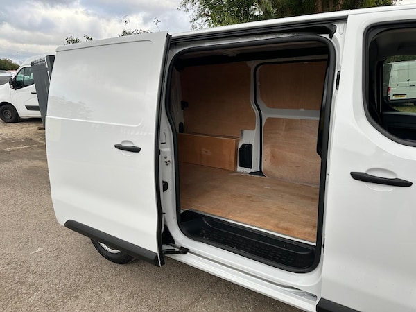 Used Vauxhall Vivaro Electric 2023 for sale - 76020463: Photo 44