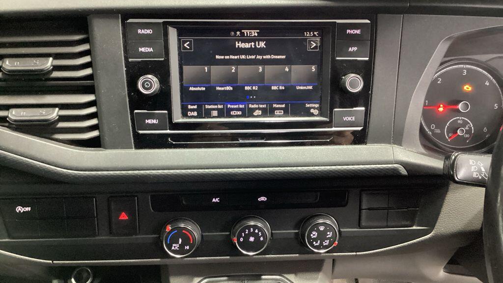 Used Volkswagen Transporter 2021 for sale - 76935821: Photo 9