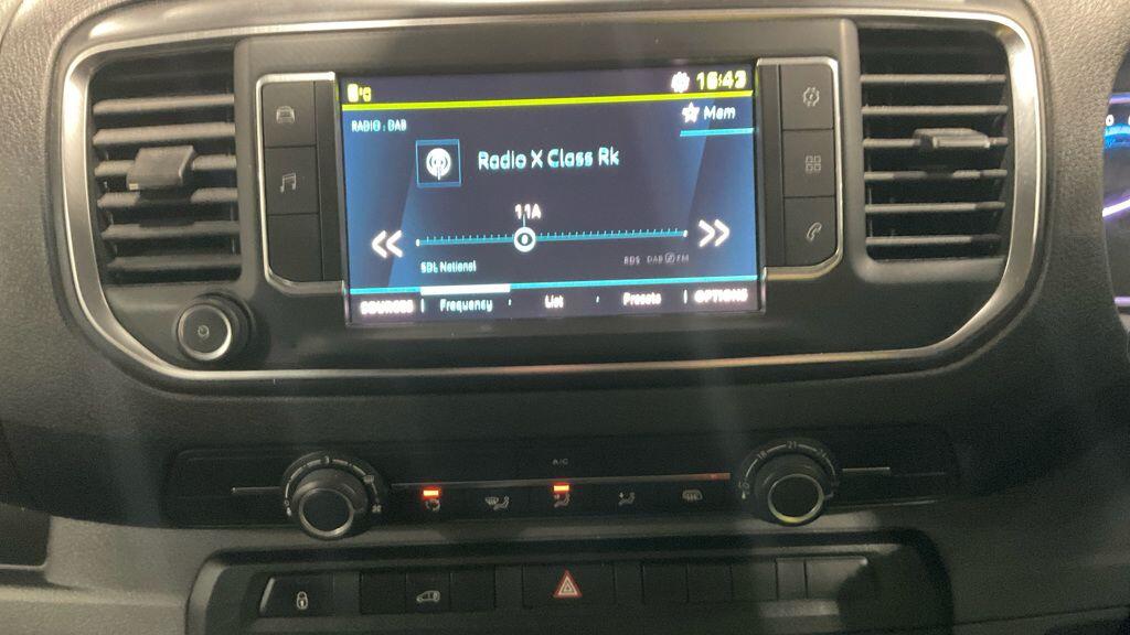 Used Peugeot e-Expert 2021 for sale - 77267612: Photo 26