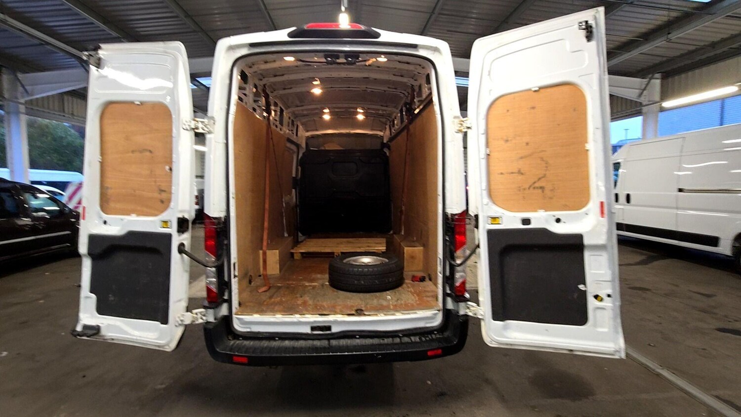 Used Ford Transit 2020 for sale - 76634270: Photo 38