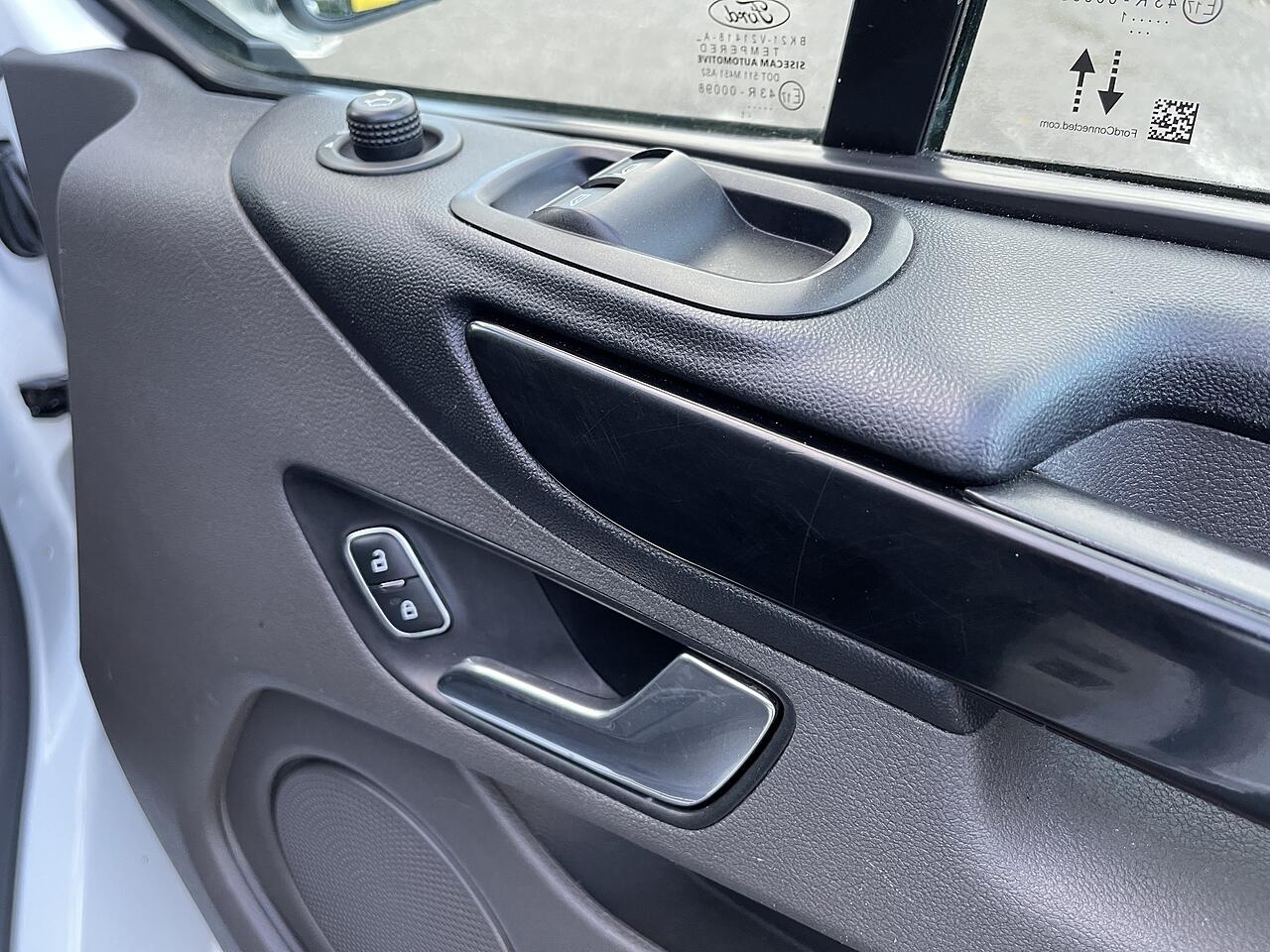 Used Ford Transit Custom for sale - 77825202: Photo 42