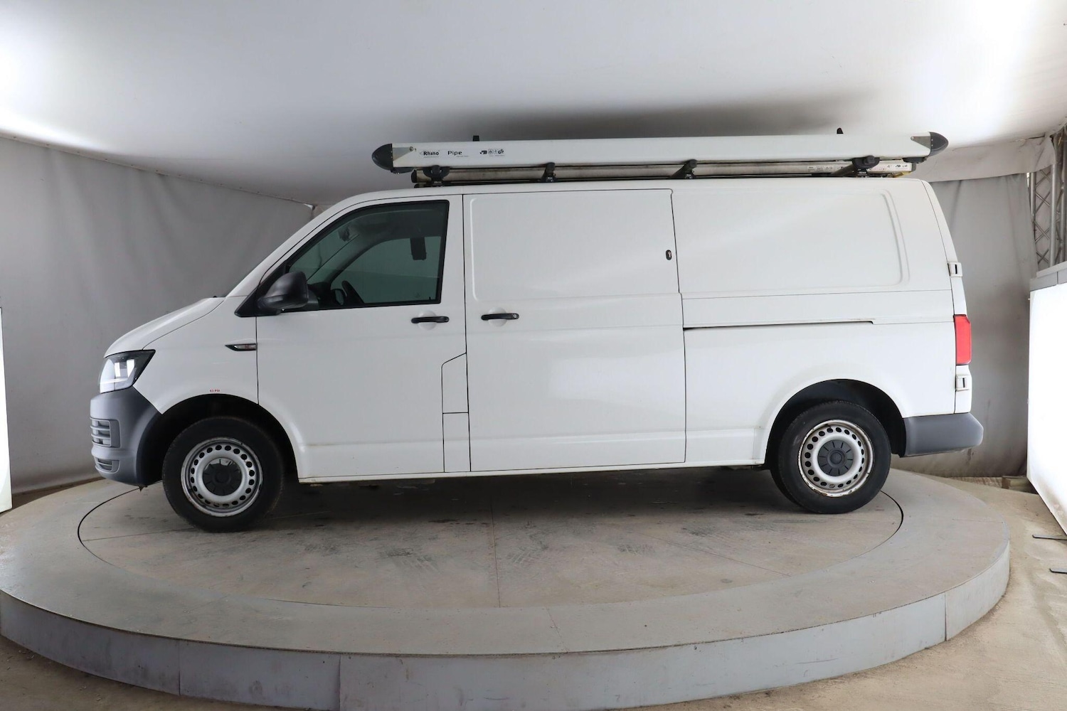 Used Volkswagen Transporter 2018 for sale - 77992962: Photo 3