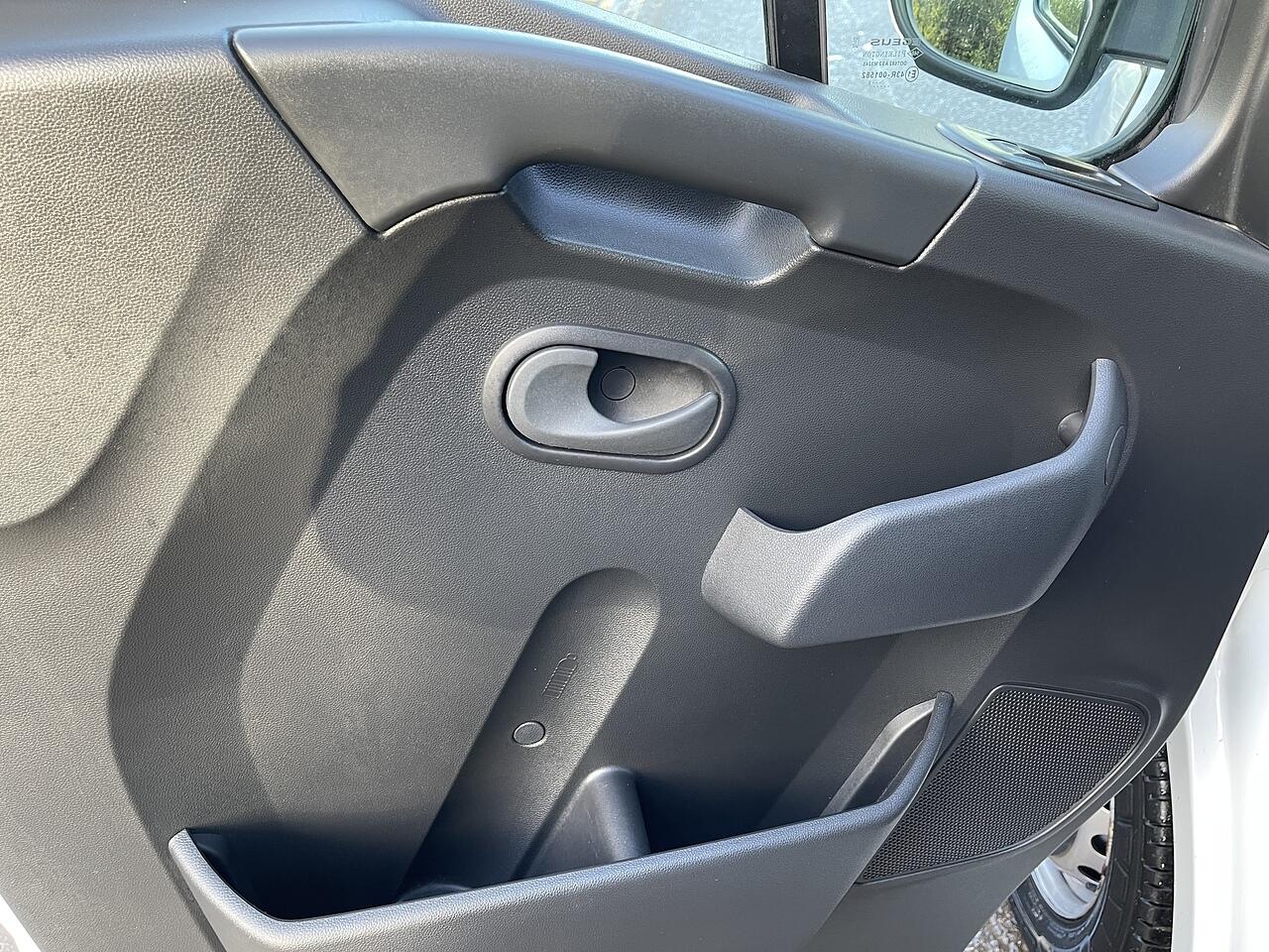 Used Renault Master 2023 for sale - 76473193: Photo 35