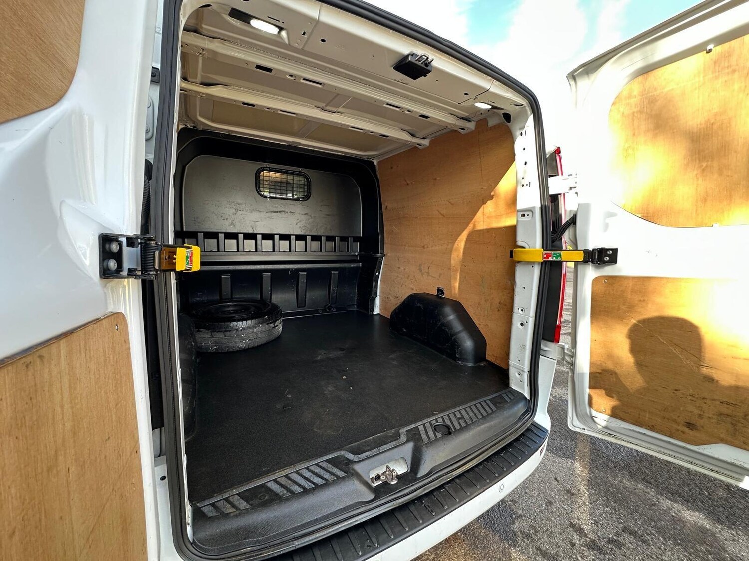 Used Ford Transit Custom 2022 for sale - 75866682: Photo 73