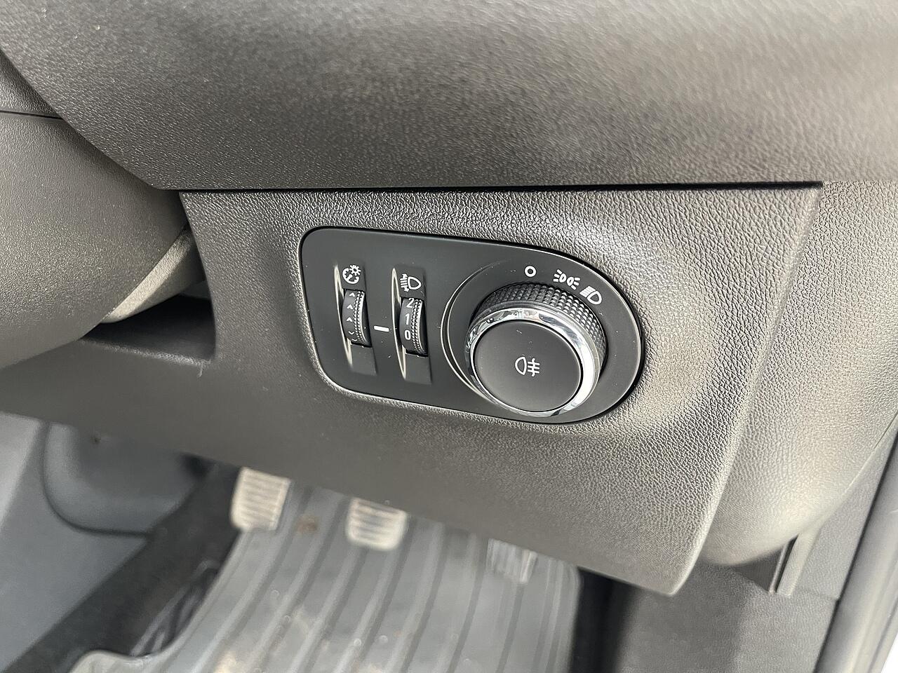 Used Vauxhall Corsa 2018 for sale - 76898877: Photo 30