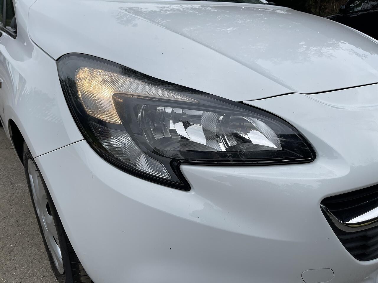 Used Vauxhall Corsa 2018 for sale - 76898877: Photo 9