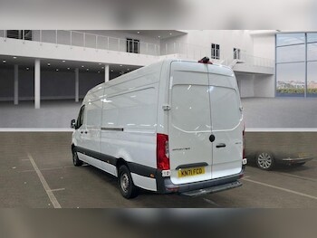 Used Mercedes-Benz Sprinter 2021 for sale - 77682864: Photo