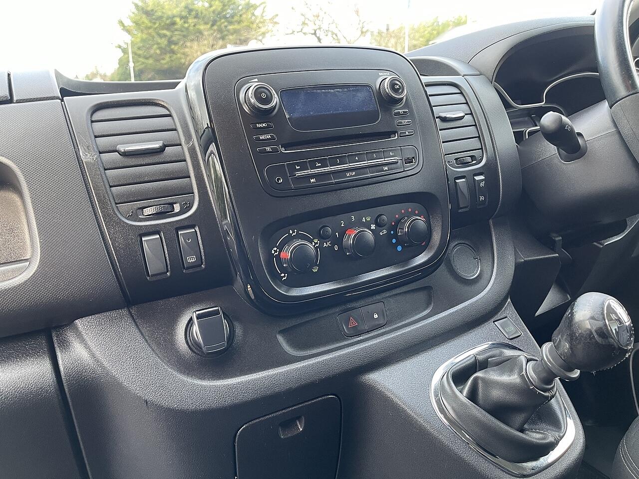 Used Vauxhall Vivaro 2018 for sale - 77969822: Photo 23