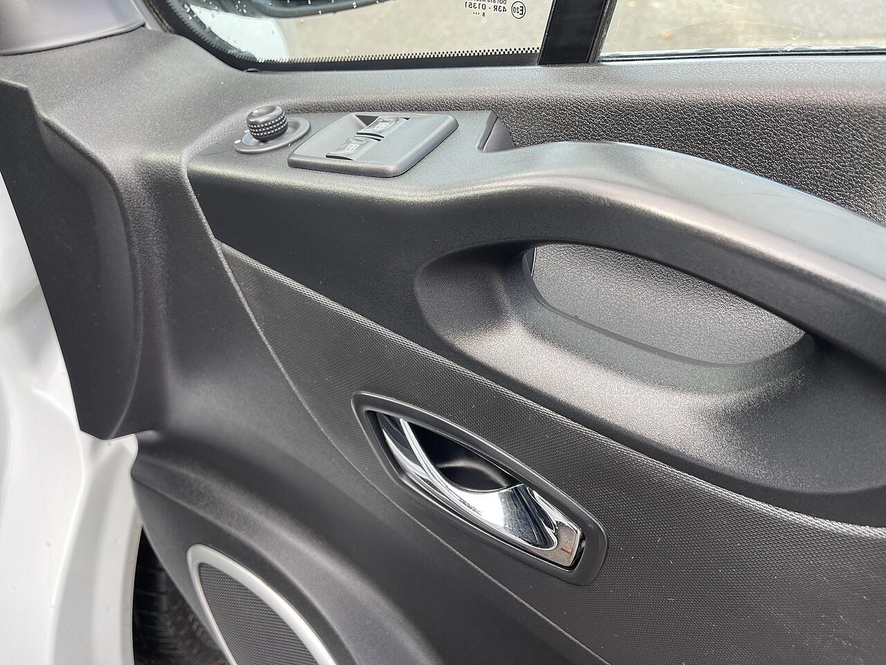 Used Vauxhall Vivaro 2018 for sale - 77969822: Photo 36