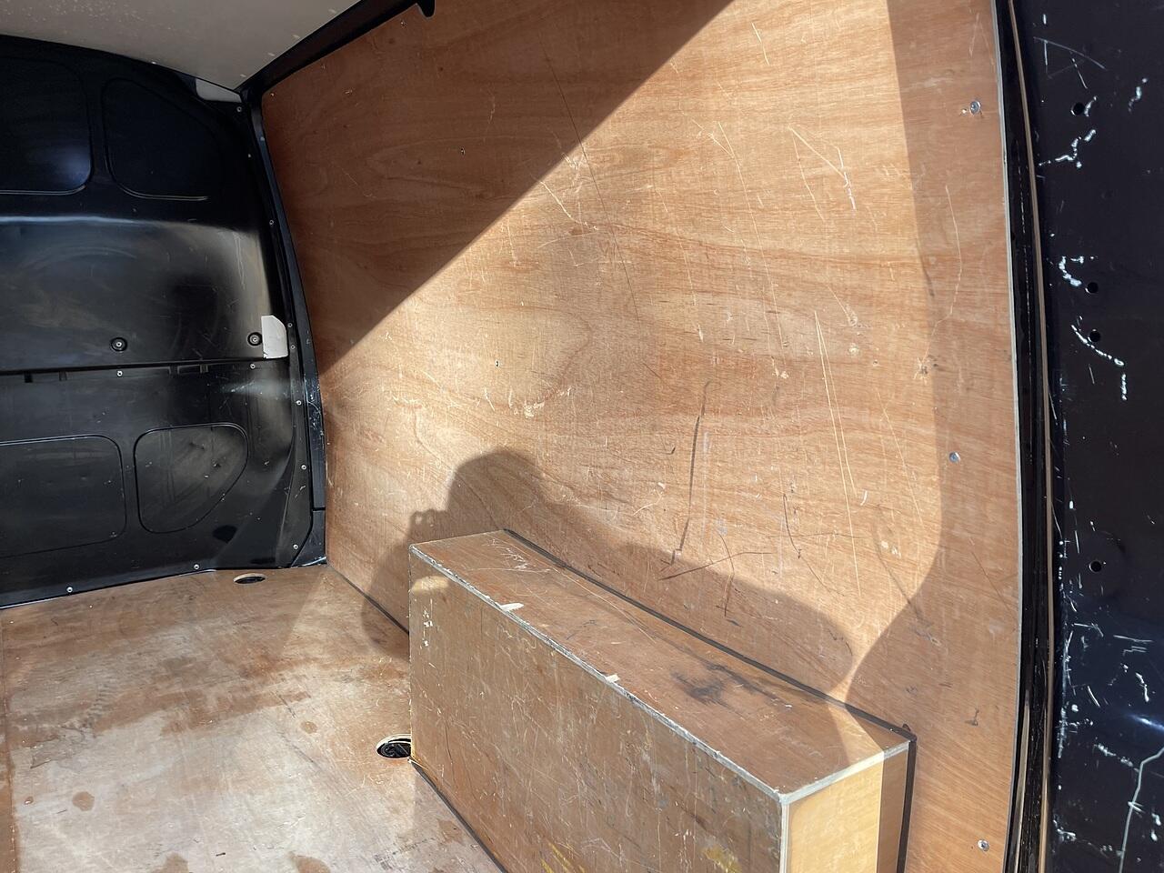 Used Volkswagen Transporter 2021 for sale - 77020863: Photo 35