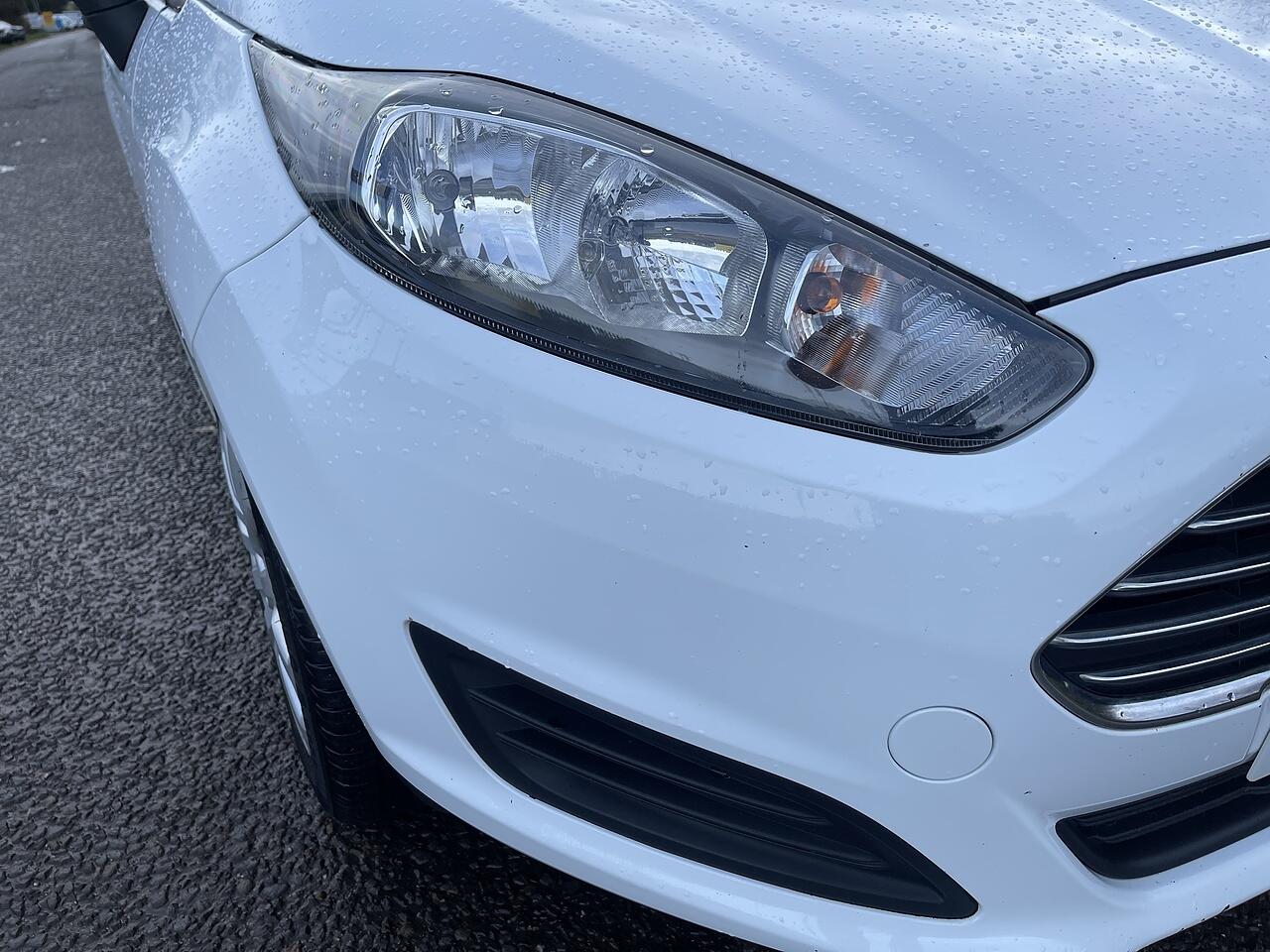 Used Ford Fiesta Van 2016 for sale - 76899411: Photo 11