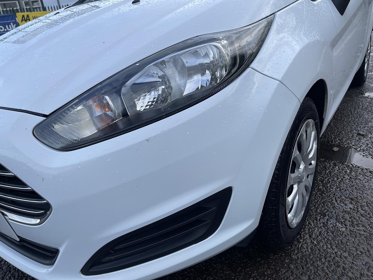 Used Ford Fiesta Van 2016 for sale - 76899411: Photo 12