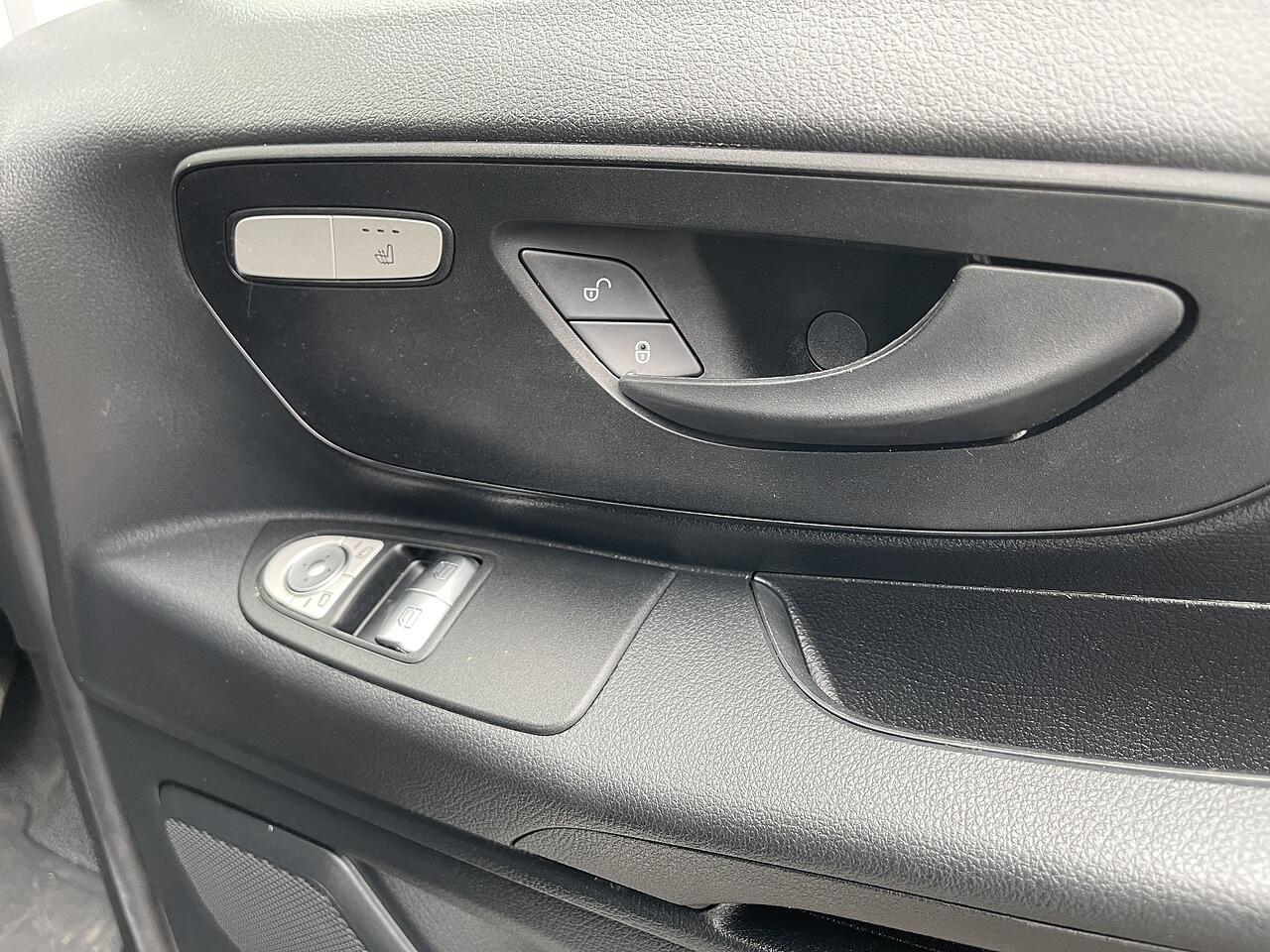 Used Mercedes-Benz Vito 2022 for sale - 75589602: Photo 41