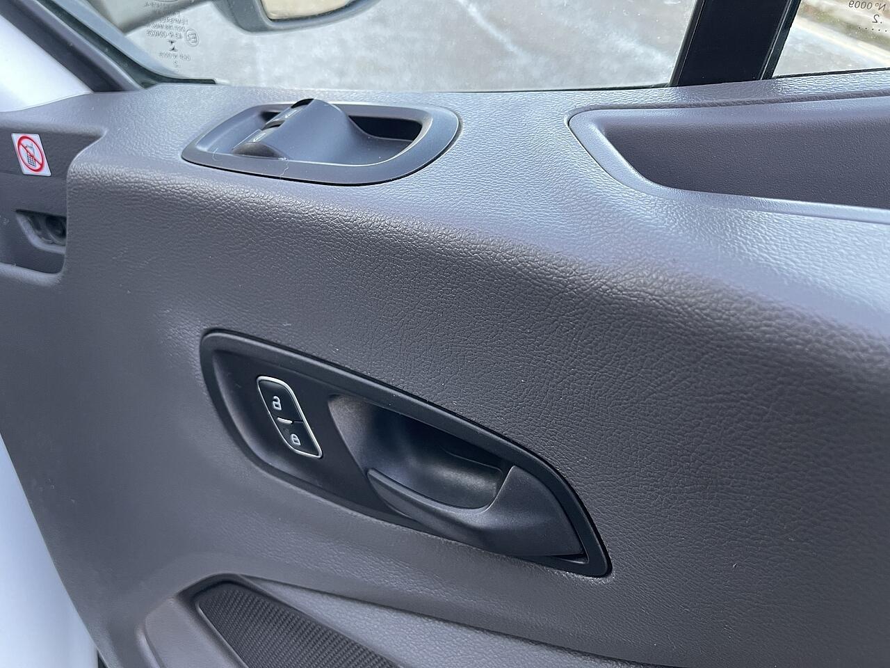 Used Ford Transit 2022 for sale - 76633152: Photo 32