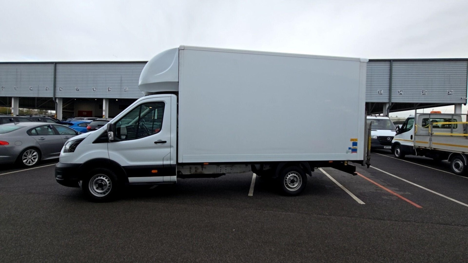 Used Ford Transit 2022 for sale - 76633152: Photo 4