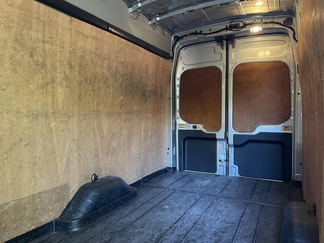 Used Ford Transit 2022 for sale - 76472134: Photo 23