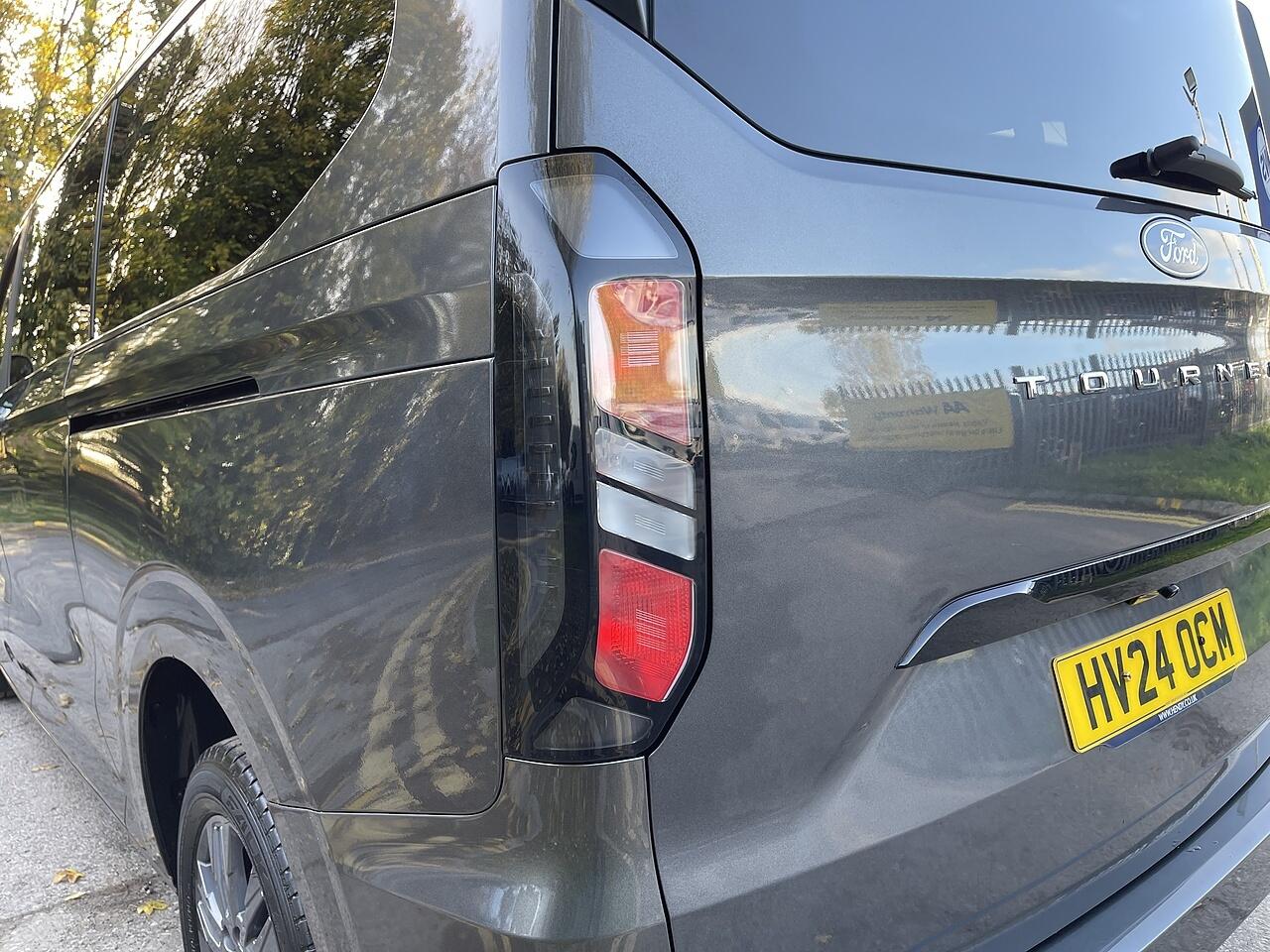 Used Ford Tourneo Custom 2024 for sale - 76936370: Photo 15