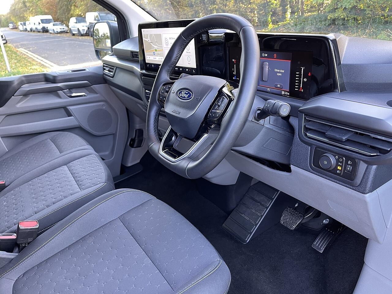 Used Ford Tourneo Custom 2024 for sale - 76936370: Photo 18