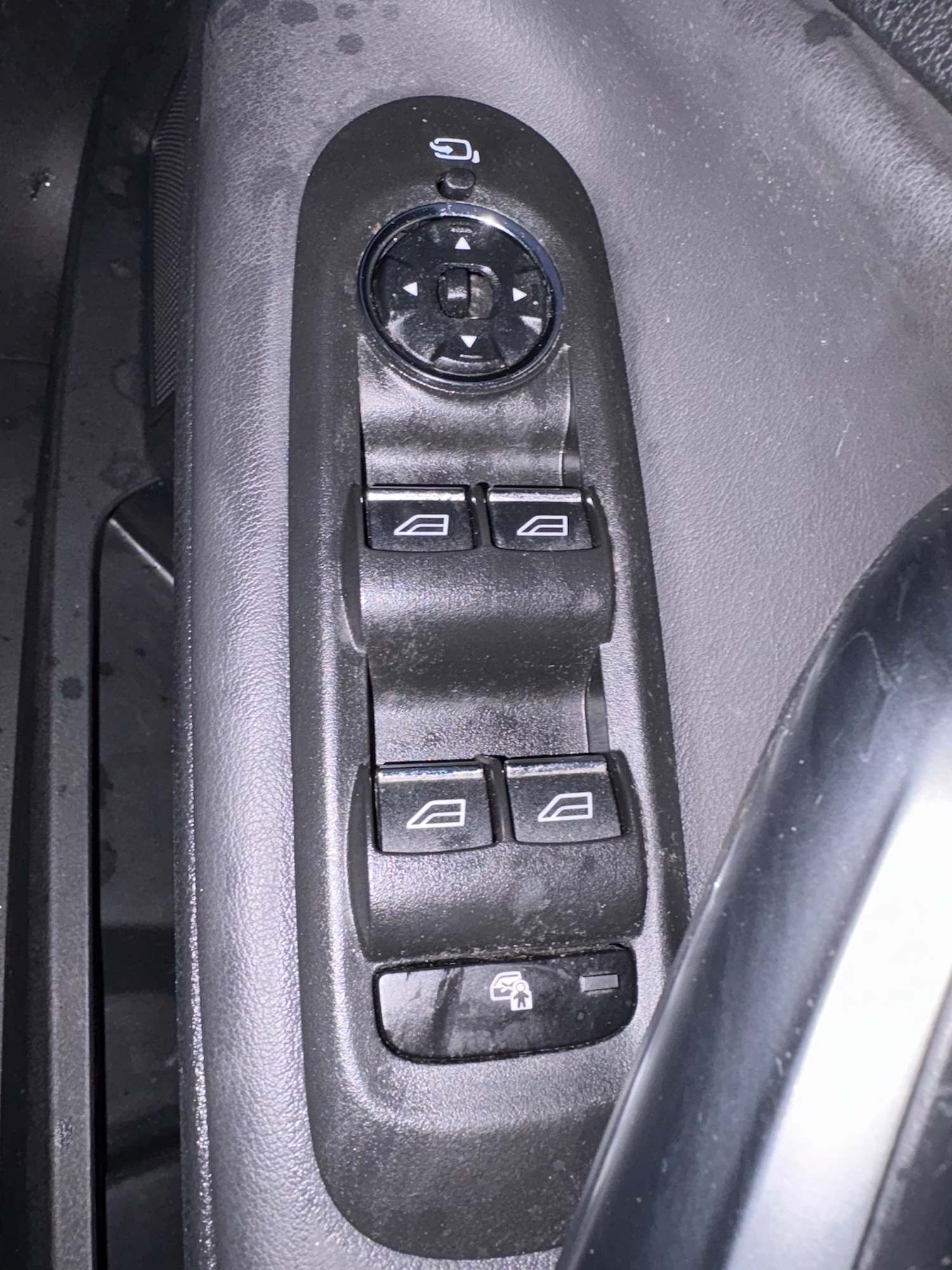 Used Ford Mondeo 2014 for sale - 76627078: Photo 8