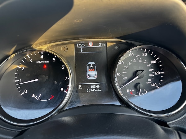 Used Nissan Qashqai 2017 for sale - 76186581: Photo 11