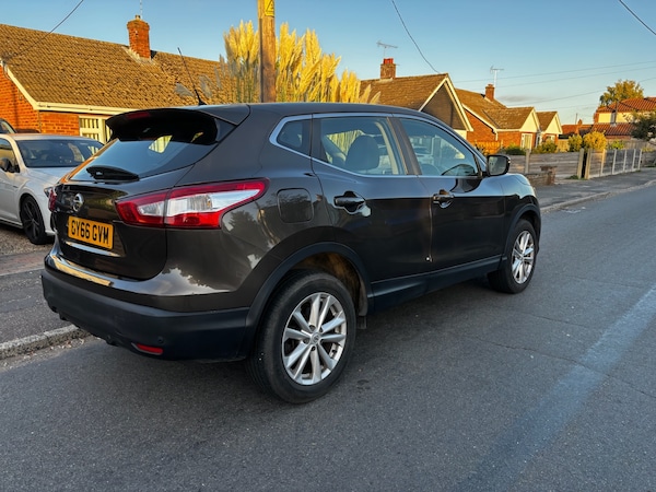 Used Nissan Qashqai 2017 for sale - 76186581: Photo 5