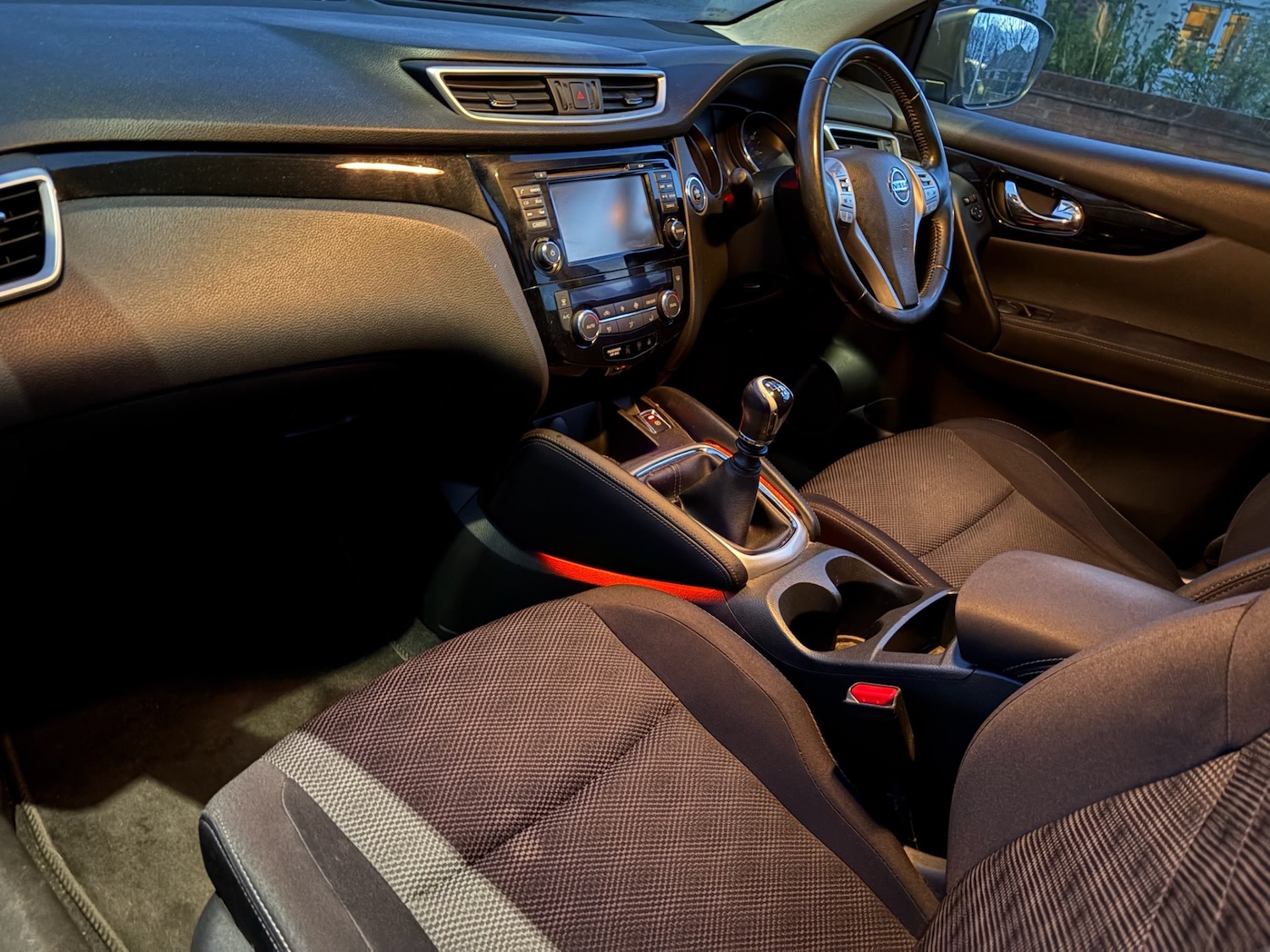 Used Nissan Qashqai 2016 for sale - 76696687: Photo 11