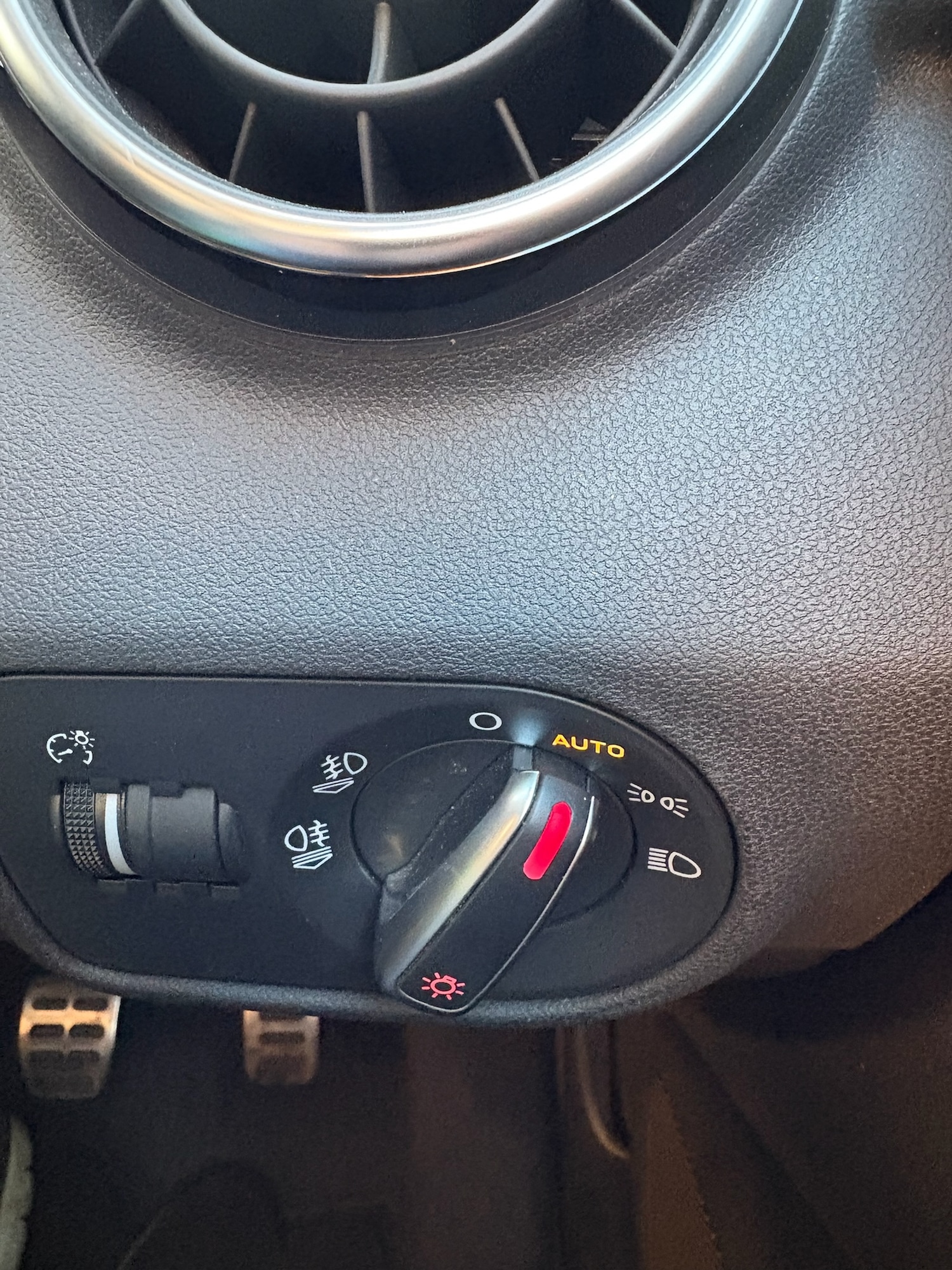 Used Audi A1 2011 for sale - 77718254: Photo 8