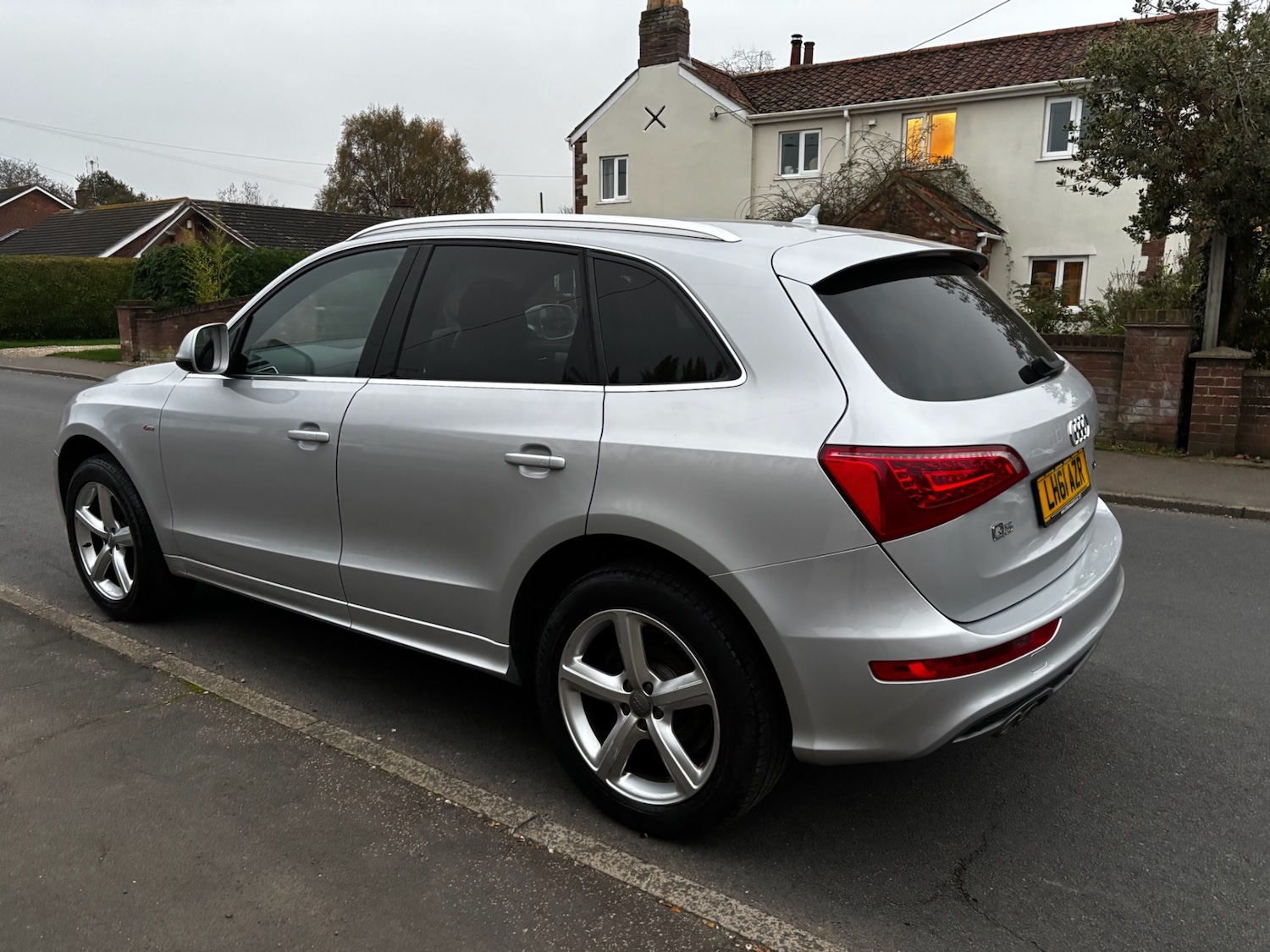 Used Audi Q5 2011 for sale - 76334932: Photo 4