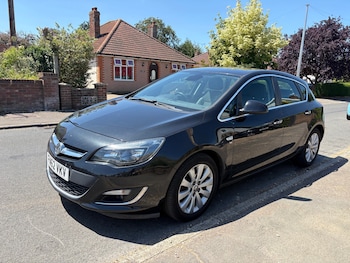 Used Vauxhall Astra 2012 for sale - 79125372: Photo