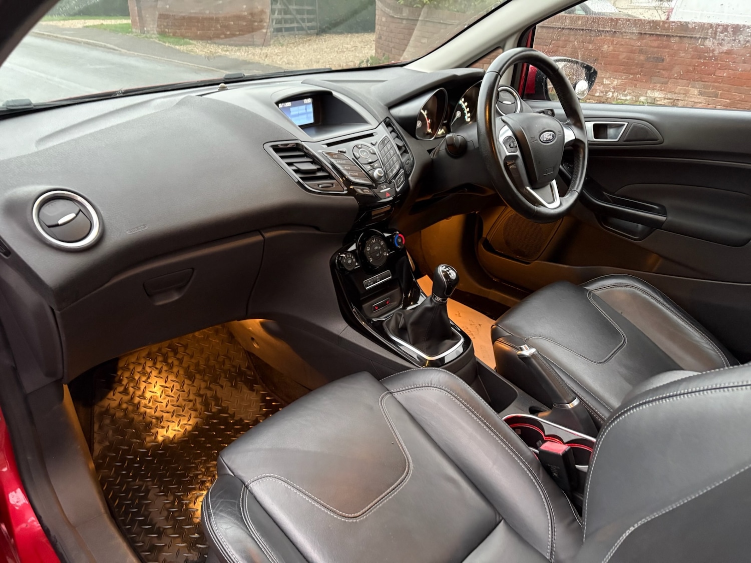 Used Ford Fiesta 2015 for sale - 76640934: Photo 8