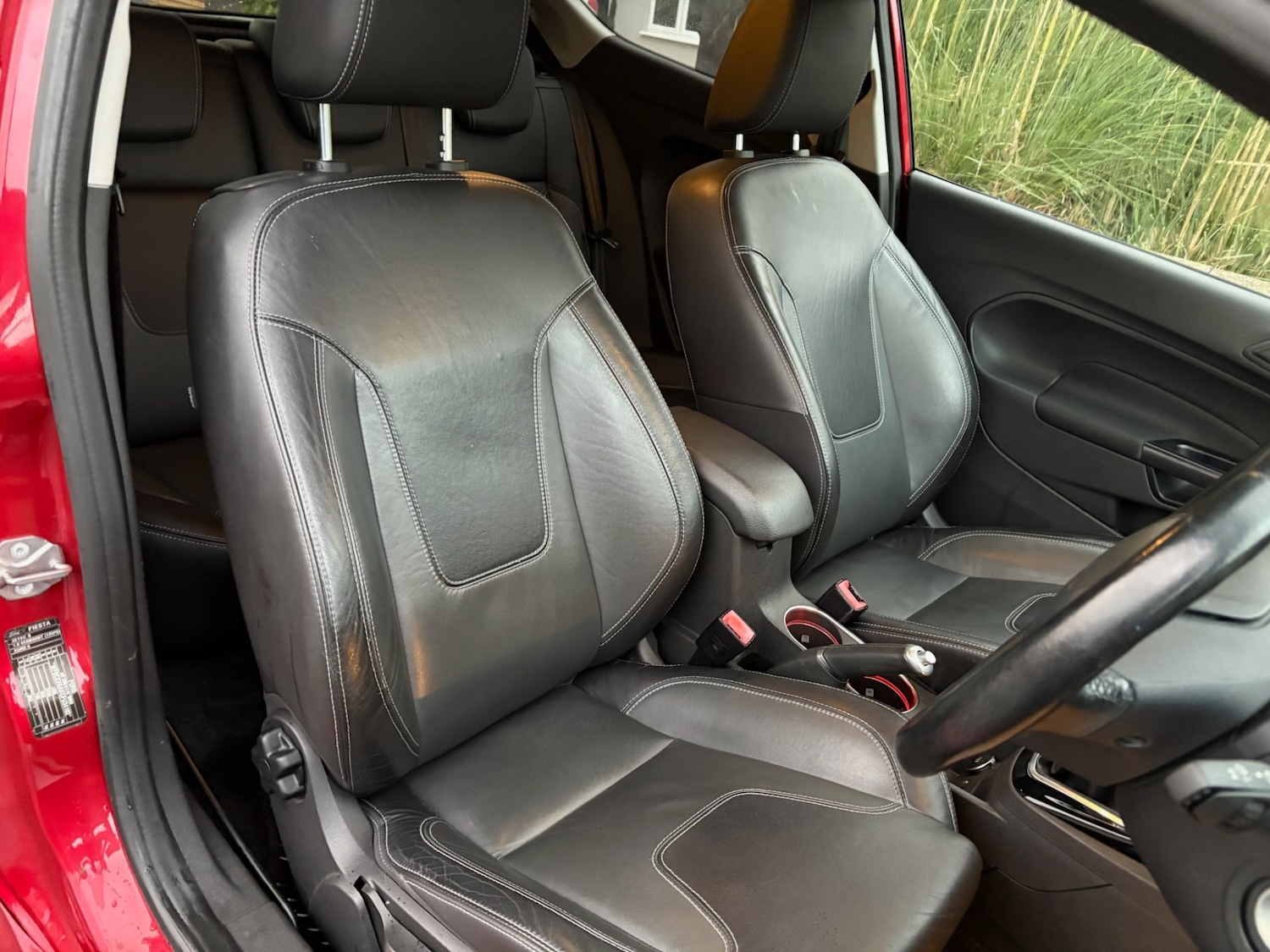 Used Ford Fiesta 2015 for sale - 76640934: Photo 9