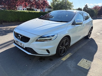 Used Volvo V40 2017 for sale - 78888909: Photo