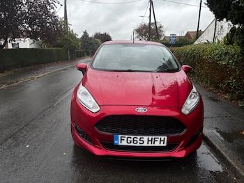 Used Ford Fiesta 2015 for sale - 76163844: Photo 2