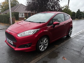 Used Ford Fiesta 2015 for sale - 76163844: Photo 3