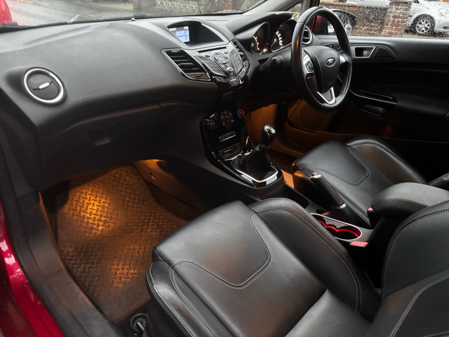 Used Ford Fiesta 2015 for sale - 76163844: Photo 8