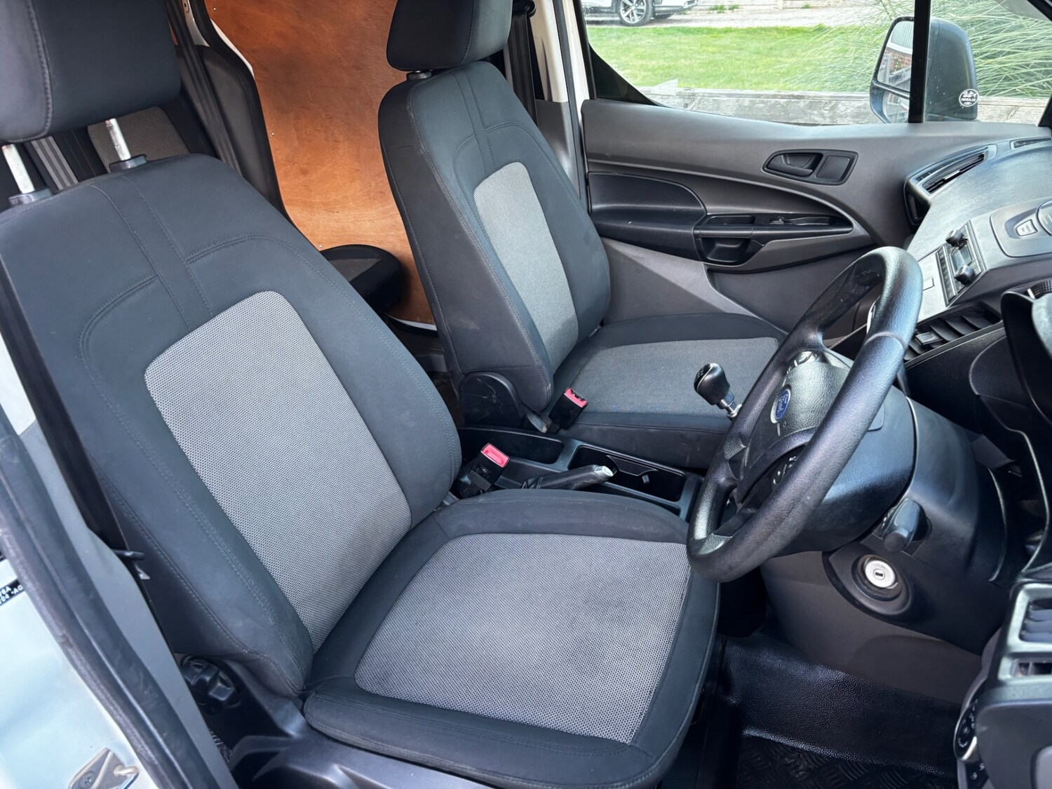 Used Ford Transit Connect 2018 for sale - 75938094: Photo 9