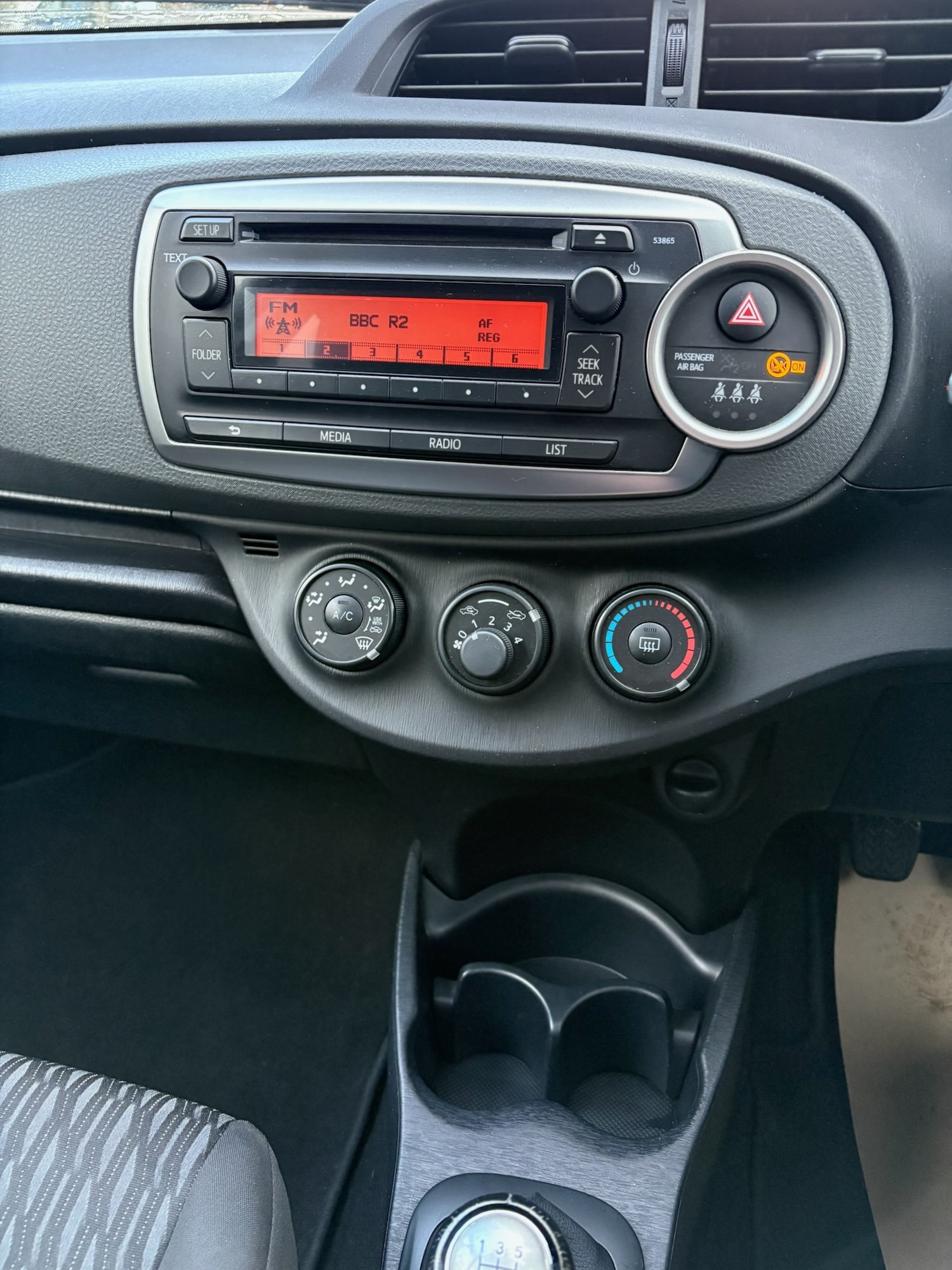 Used Toyota Yaris 2012 for sale - 76603729: Photo 10