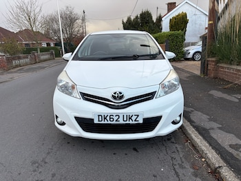 Used Toyota Yaris 2012 for sale - 76603729: Photo