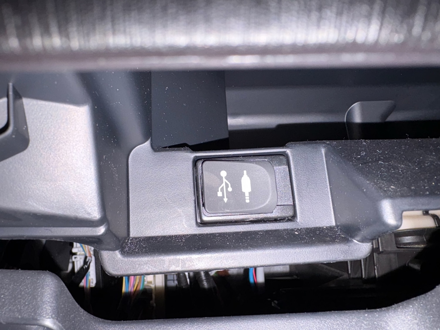 Used Toyota Yaris 2012 for sale - 76603729: Photo 9